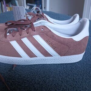 Adidas Brown Gazelle - NEW